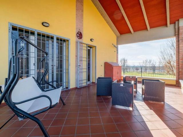 Villa Indipendente in vendita a Budrio, Reggio Emilia