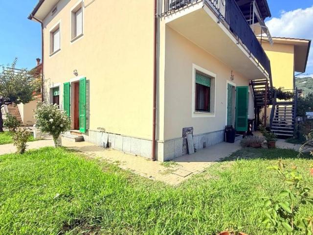 Villa Indipendente in vendita a Stignano, Borgo a Buggiano