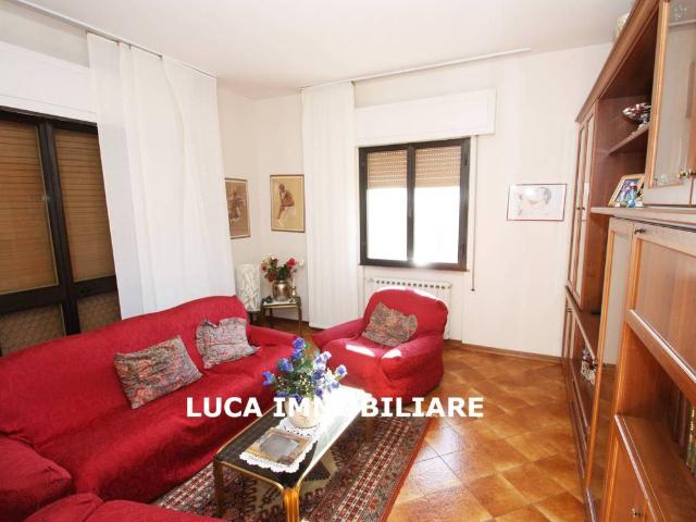 Villa Indipendente in vendita a Santa Maria, Buggiano