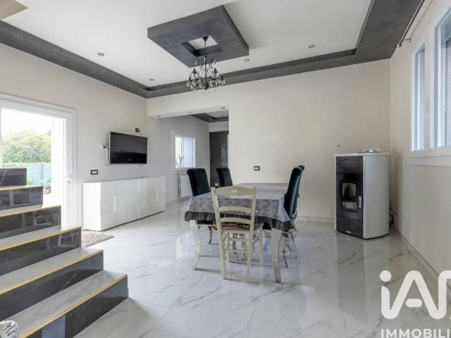 Villa Indipendente in vendita a Santa Maria, Borgo a Buggiano