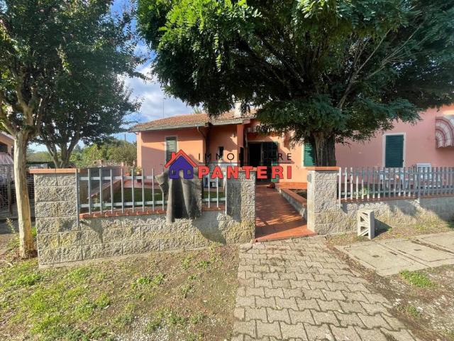 Villa Indipendente in vendita a Santa Maria, Buggiano