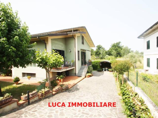 Villa Indipendente in vendita a Pistoia