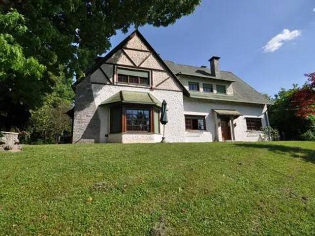 Villa Indipendente in vendita a Buguggiate, Lombardia