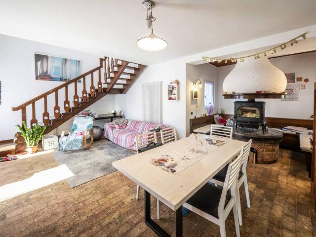Villa Indipendente in vendita a Buja, Friuli-Venezia Giulia