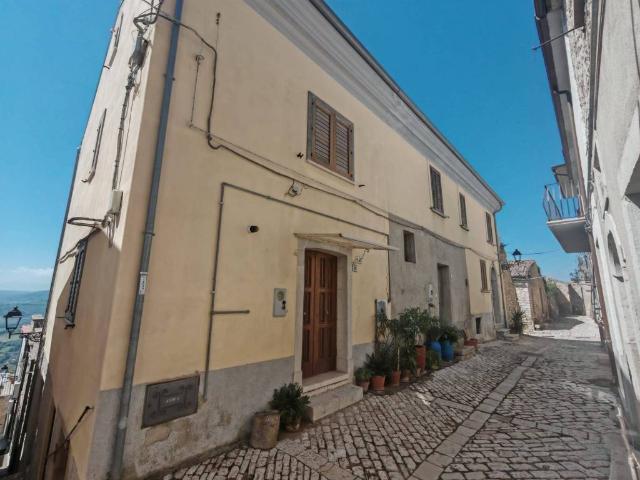 Villa Indipendente in vendita a Buonalbergo, Campania