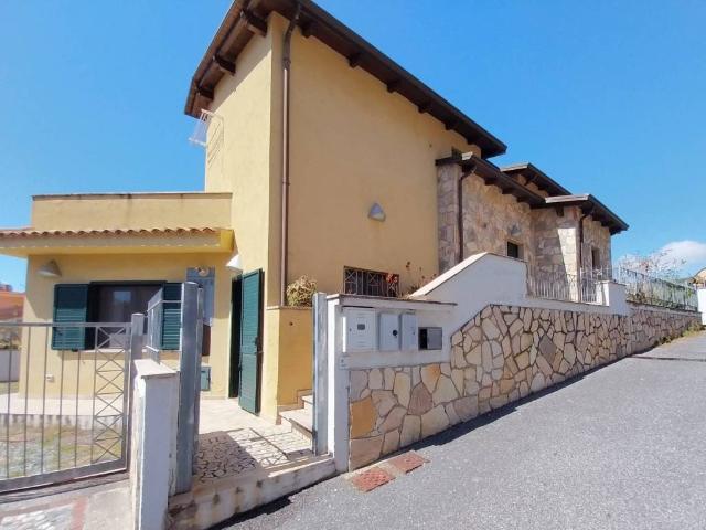 Villa Indipendente in vendita a Calabria, Cosenza