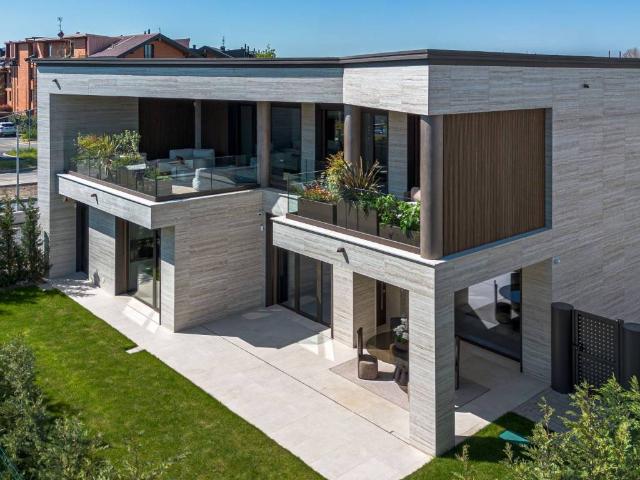 Villa Indipendente in vendita a Burago Di Molgora, Lombardia