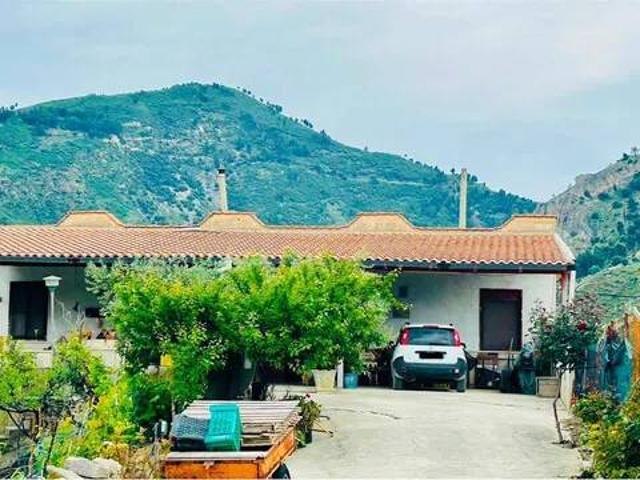 Villa Indipendente in vendita a Coste di Sant'Antonio, Burgio