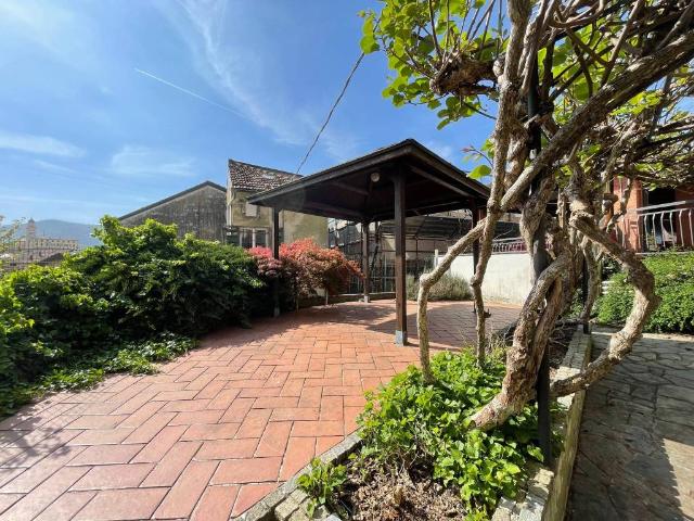 Villa Indipendente in vendita a Busalla, Liguria