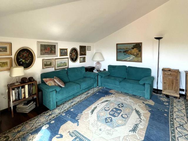 Villa Indipendente in vendita a Busalla, Liguria