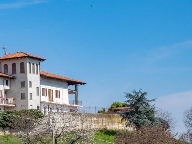 Villa Indipendente in vendita a Madonna del Campanile, Piemonte