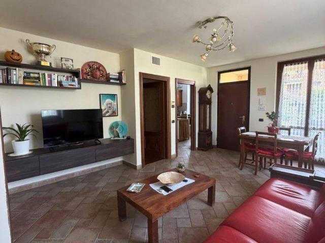 Villa Indipendente in vendita a Buscate, Lombardia