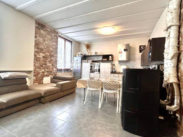 Villa Indipendente in vendita a Buscate, Lombardia