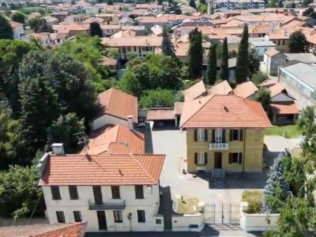 Villa Indipendente in vendita a Buscate, Milano