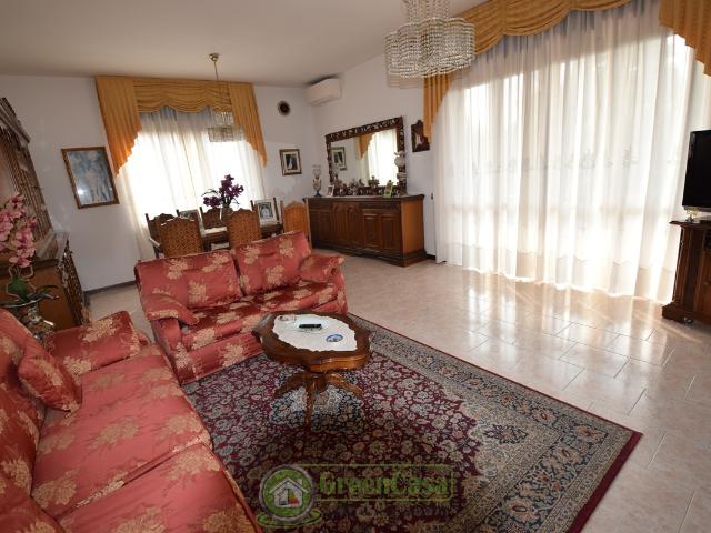 Villa Indipendente in vendita a Villa Fiorita, Cassina De' Pecchi