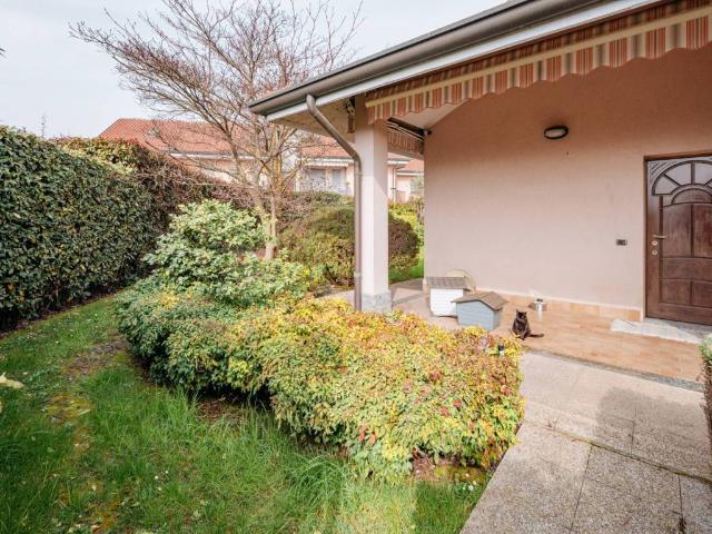 Villa Indipendente in vendita a Busnago, Lombardia