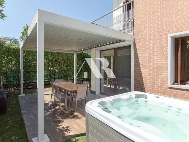 Villa Indipendente in vendita a Bussolengo, Veneto