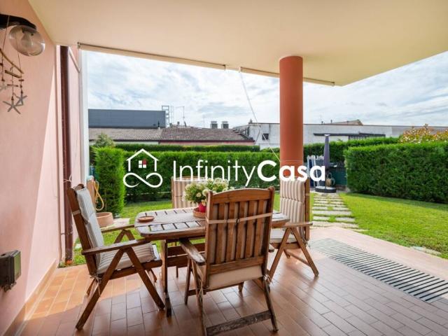Villa Indipendente in vendita a Bussolengo, Veneto