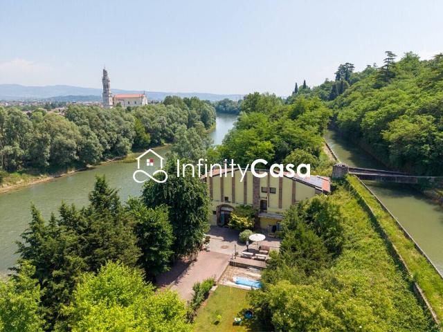 Villa Indipendente in vendita a Bussolengo, Veneto