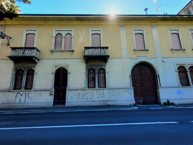 Villa Indipendente in vendita a San Michele, Busto Arsizio