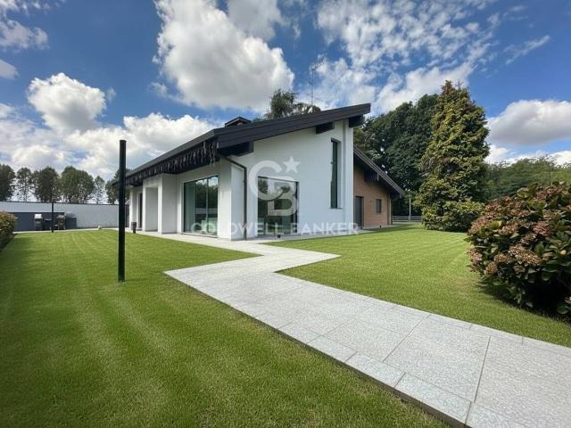 Casa in vendita a Busto Arsizio, Lombardia