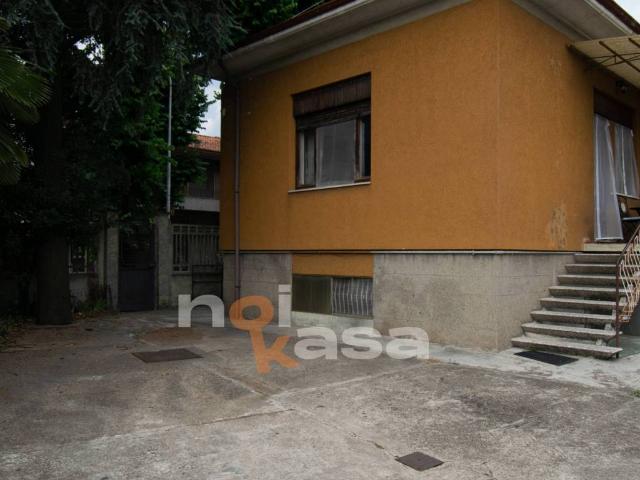 Villa Indipendente in vendita a Busto Arsizio, Lombardia
