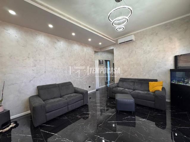 Villa Indipendente in vendita a Busto Arsizio, Lombardia