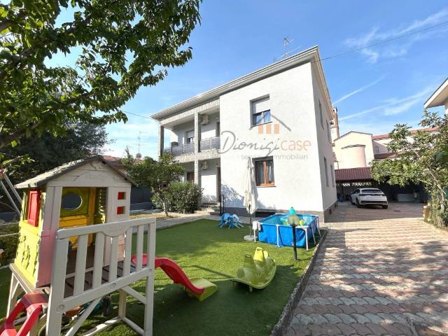 Villa Indipendente in vendita a Santi Apostoli, Busto Arsizio