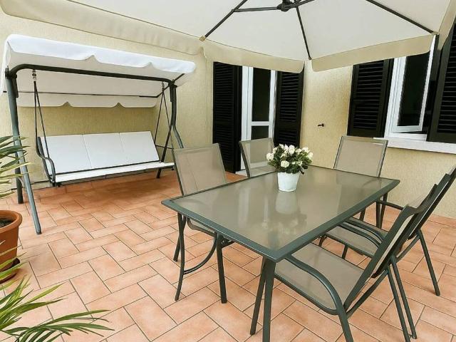 Villa Indipendente in vendita a Busto Arsizio, Lombardia