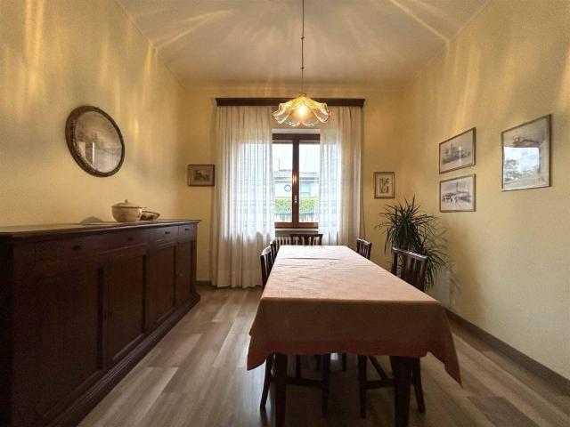 Villa Indipendente in vendita a Santi Apostoli, Busto Arsizio