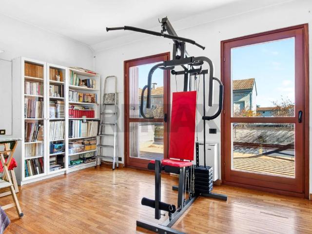 Villa Indipendente in vendita a Busto Arsizio, Lombardia
