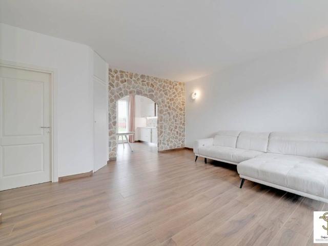 Villa Indipendente in vendita a Busto Garolfo, Lombardia