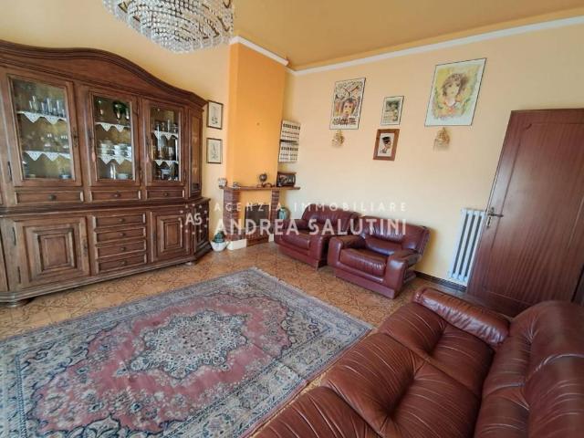 Villa Indipendente in vendita a Cascine di Buti, Buti