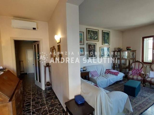 Villa Indipendente in vendita a Cascine di Buti, Buti