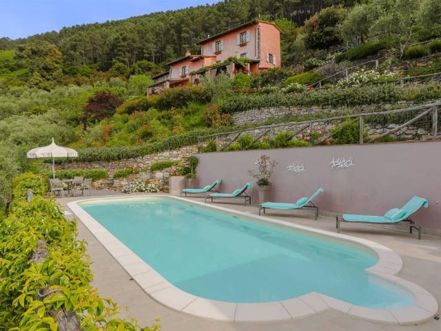 Villa Indipendente in vendita a La Croce, Buti