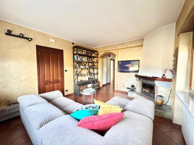 Villa Indipendente in vendita a Ferriera, Piemonte