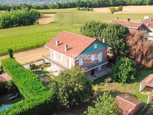 Villa Indipendente in vendita a Ferriera, Piemonte