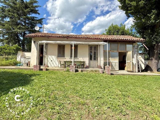 Villa Indipendente in vendita a Piemonte, Asti