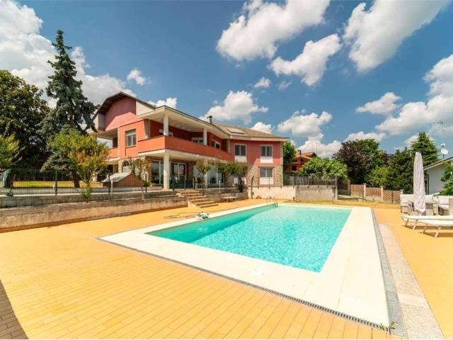 Villa Indipendente in vendita a Piemonte, Asti