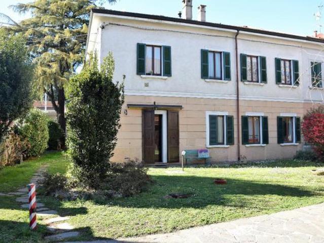 Villa Indipendente in vendita a Cabiate, Lombardia