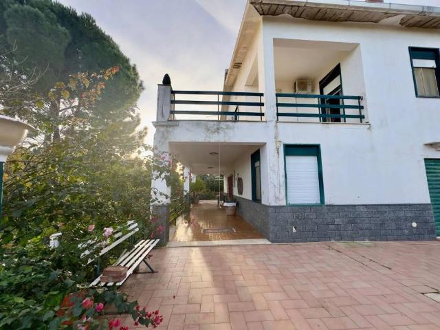 Villa Indipendente in vendita a Caccamo, Sicilia