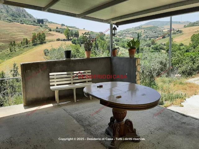 Villa Indipendente in vendita a Caccamo, Sicilia