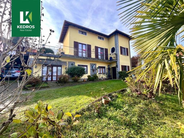 Villa Indipendente in vendita a Selva, Cadegliano-Viconago
