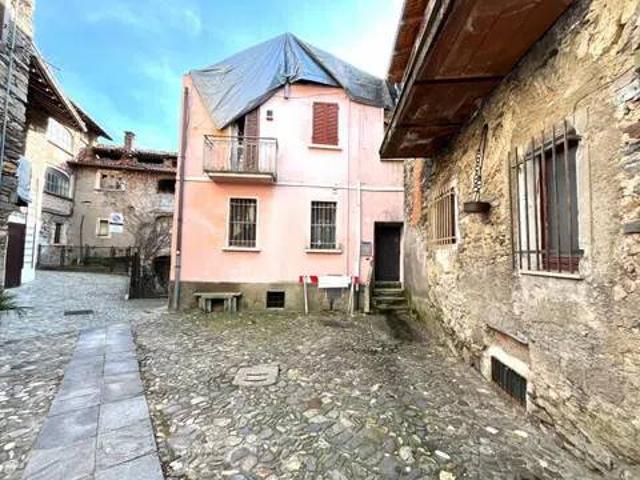 Villa Indipendente in vendita a Comunità Montana del Piambello, Viconago