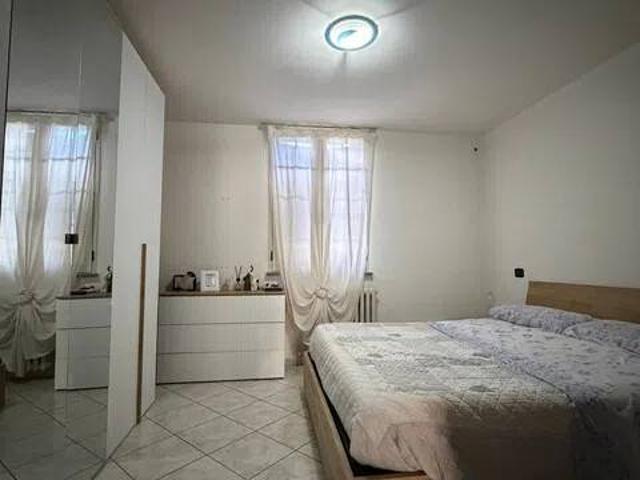 Villa Indipendente in vendita a Terra di Mezzo, Re