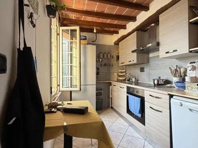 Villa Indipendente in vendita a Terra di Mezzo, Re