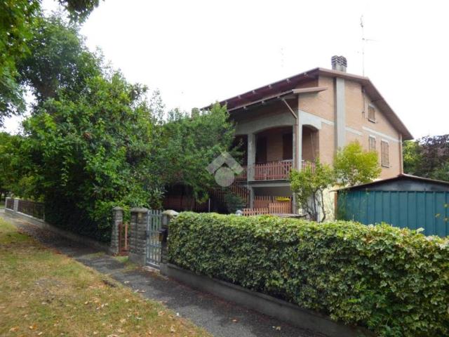 Villa Indipendente in vendita a Terra di Mezzo, Re