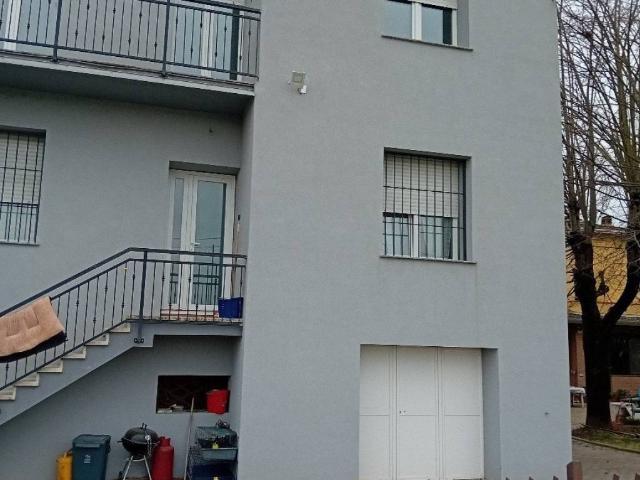 Villa Indipendente in vendita a Terra di Mezzo, Re