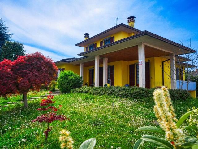 Villa Indipendente in vendita a Ca' Vecchia, Cadeo