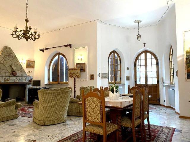 Villa Indipendente in vendita a Roveleto, Cadeo